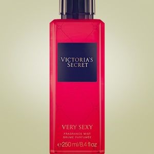 Victoria Secret VERY SEXY fragrance mist— SOLD